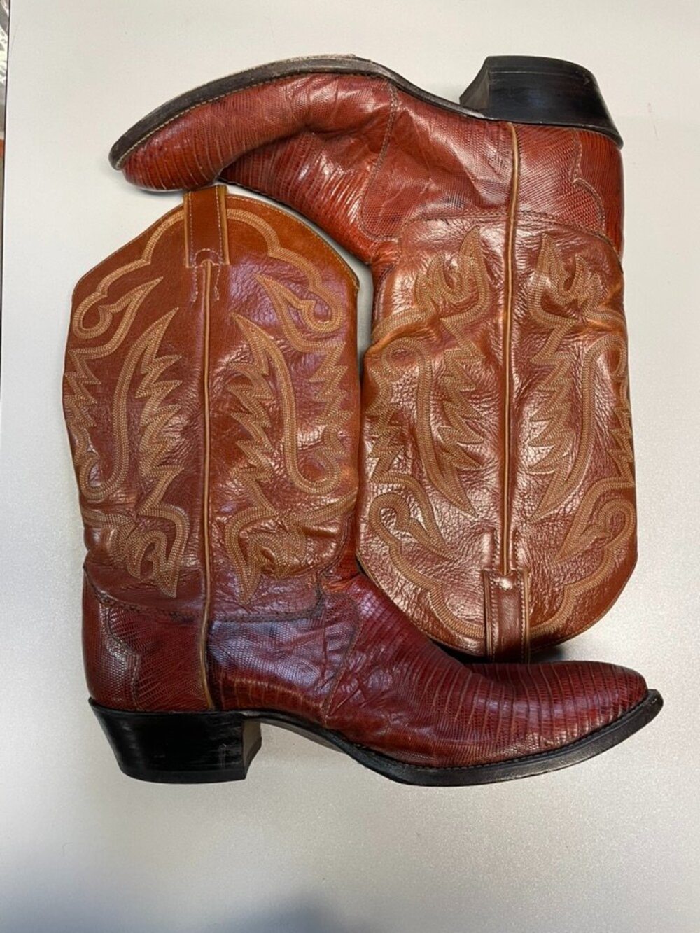 JUSTIN BOOTS Men's 8303 Exotic Western Boot in Peanut Brittle Lizard Foot Sz 12